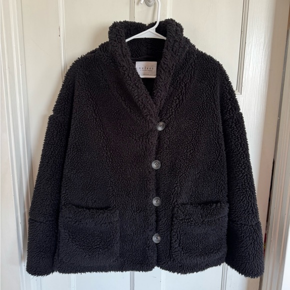 Velvet by Graham & Spencer Jackets & Blazers - Velvet by Graham & Spencer black Sherpa fleece coat size medium